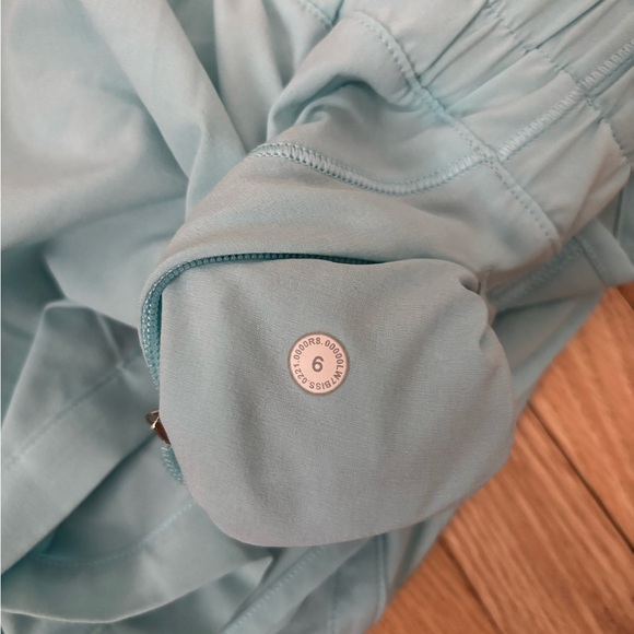 Lululemon Track That High-Rise 3" Short - Picture 4 of 4